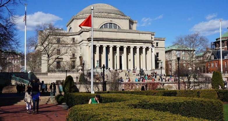 10 Best Law Universities in the World